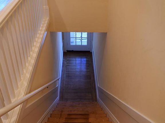 5th image of 21 Crescent Ave Floor 2