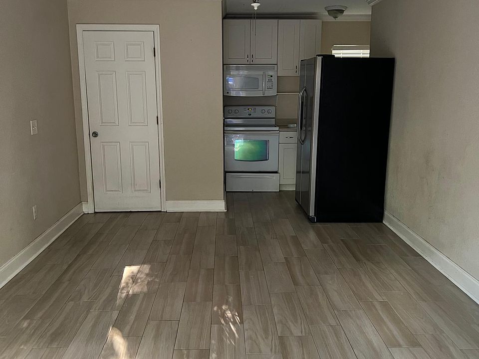1st image of 15 Park Ave #A