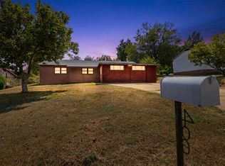406 E Woodland Rd, Marshall, TX 75672