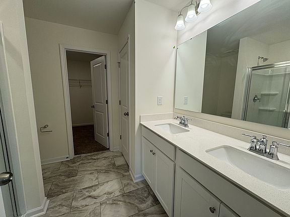 4th image of 2810 Trinity St #1