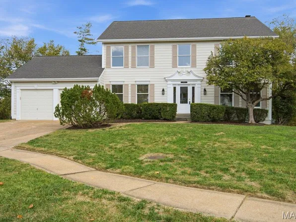 1823 York Ridge Ct, Chesterfield, MO 63017