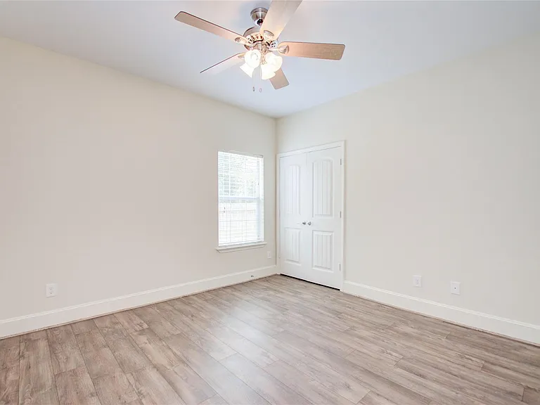 10572 Twin Oak Dr — Photo 21
