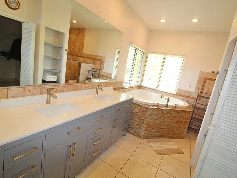 110 Cooke Rd — Photo 11