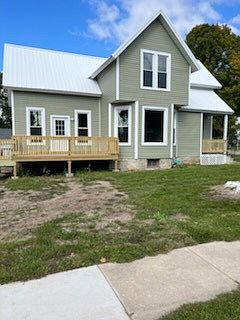 1st image of 202 Fond Du Lac St