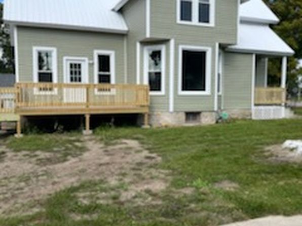 202 Fond Du Lac St