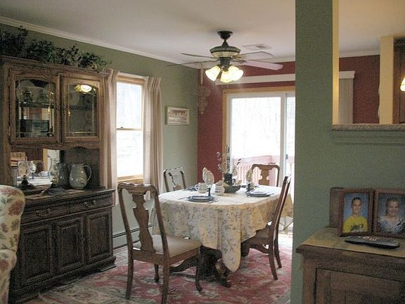 4th image of 222 Logan Ln