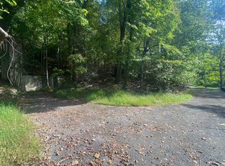 120 Whisper Ct, Johnson City, TN 37601