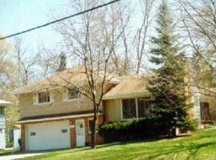 8535 Medicine Lake Rd, Golden Valley, MN 55427