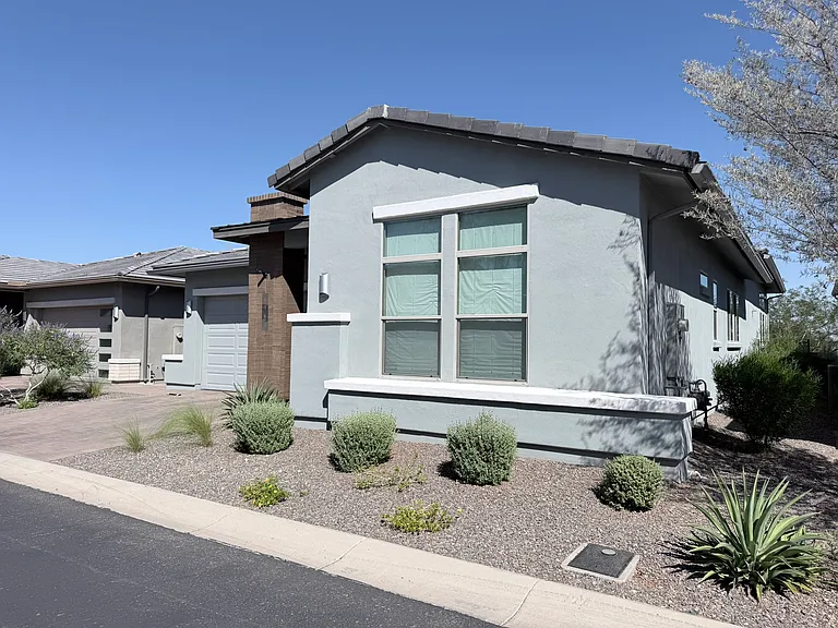 5169 N 207th Dr — Photo 3