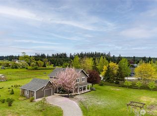 325 Morris Rd, Coupeville, WA 98239