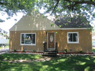 132 Whitehall Ave, Northlake, IL 60164