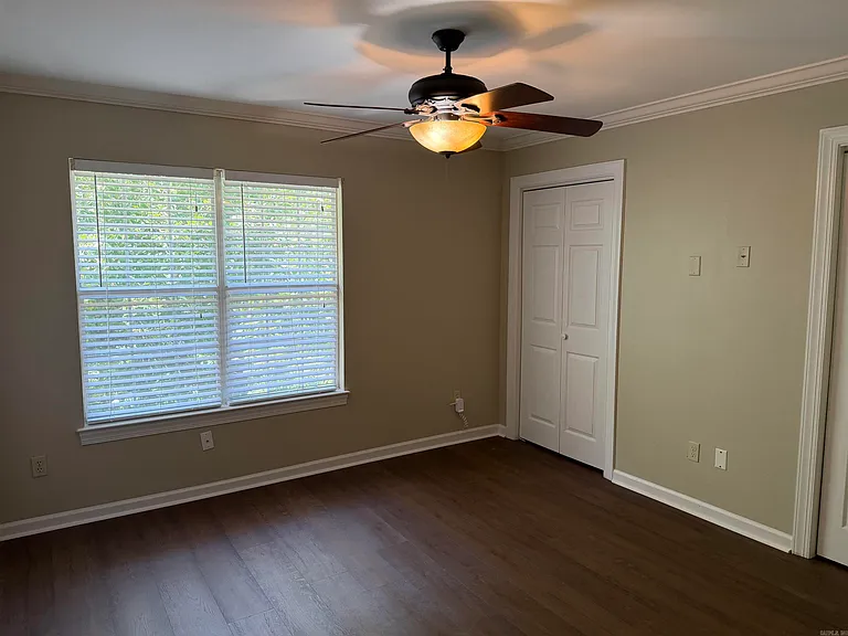 4 Bordeaux Ct — Photo 13