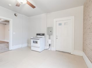 30 W Main St, Belleville, WI 53508