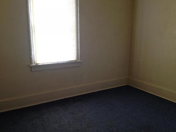 5th image of 1901 Benham Ave