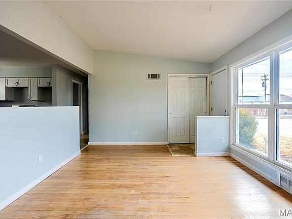5th image of 1805 Flicker Dr
