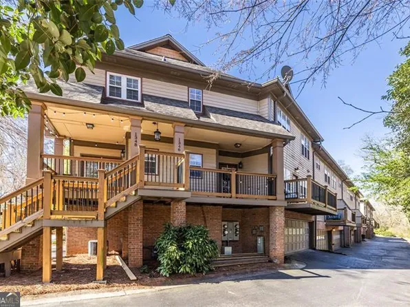 1346 Stillwood Chase, Atlanta, GA 30306