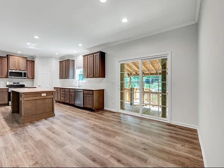 2424 Buckner Clark Rd — Photo 5