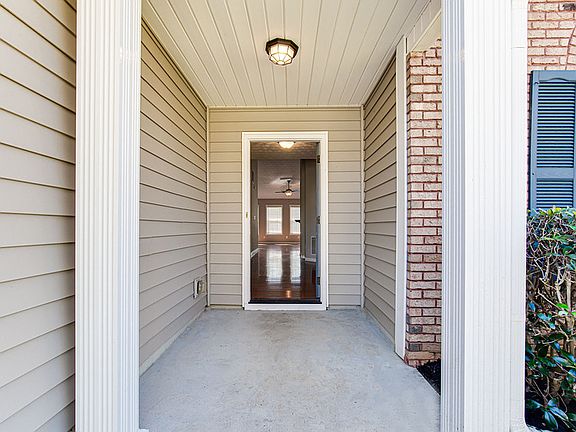 3rd image of 4420 Cypress Cove Ct