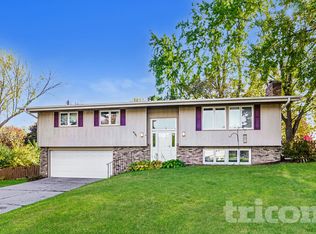 9241 34th Ave N, New Hope, MN 55427