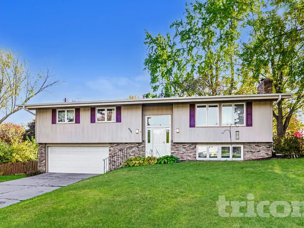 9241 34th Ave N, New Hope, MN 55427