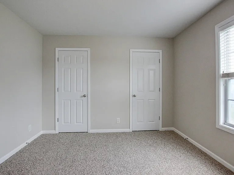 146 Alexander Blvd — Photo 19