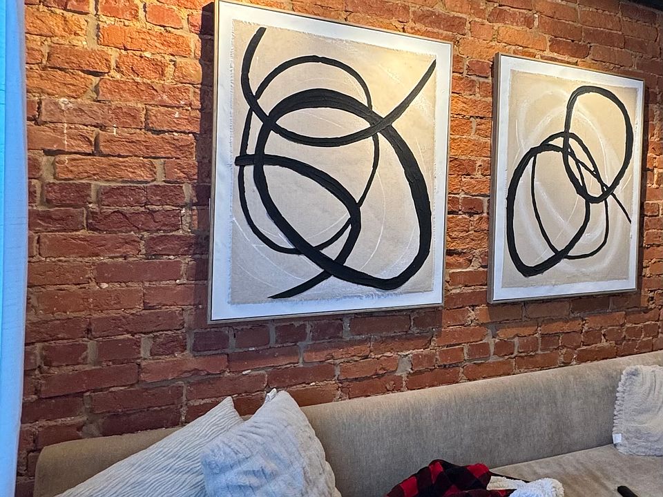 Living Room Space (OPEN LAYOUT)