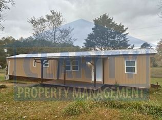 209 Old Bucks Pocket Rd SE, Old Fort, TN 37362