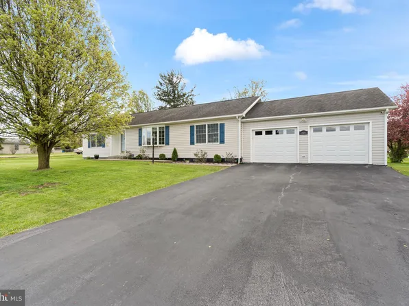 300 Legion St, Martinsburg, WV 25404