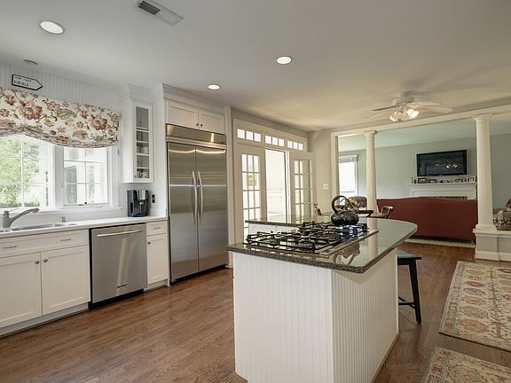 Open Kitchen