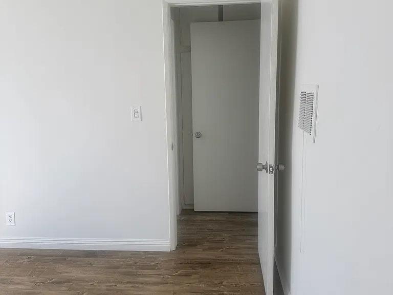 4141 Elenda St #3 — Photo 6