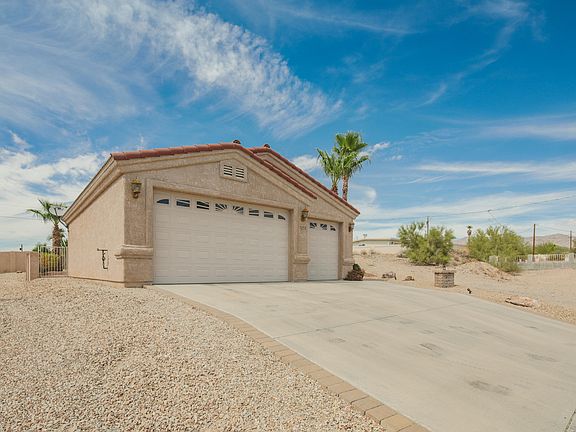 2nd image of 3233 Teal Ln