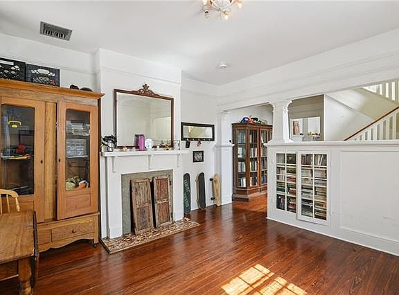 3rd image of 4227 Saint Ann St