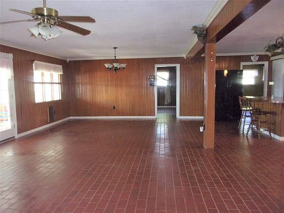 3rd image of 17892 County Road 4256 S