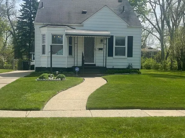 18444 Winthrop St, Detroit, MI 48235