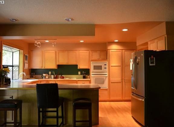 5th image of 537 NE Joanne Cir