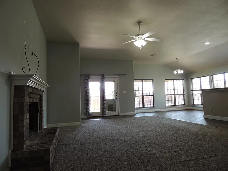 6200 Crosley Dr — Photo 2