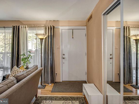 2nd image of 160 Talbott St APT 204