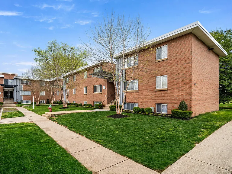 dover-estates-exteriors014