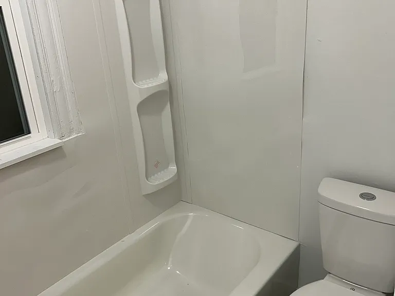 323 W Calthrop Ave #1 — Photo 8