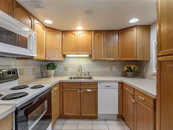 5th image of 2466 Ecuadorian Way APT 78