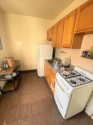 5th image of 24-07 36th St #B6