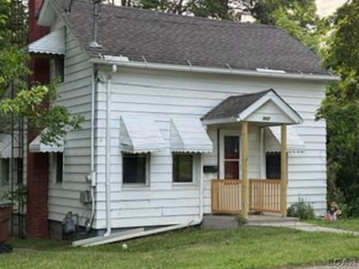 907 Bristol St, Adrian, MI, 49221