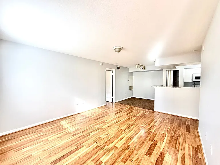 3004 Parkway Blvd #208 — Photo 19