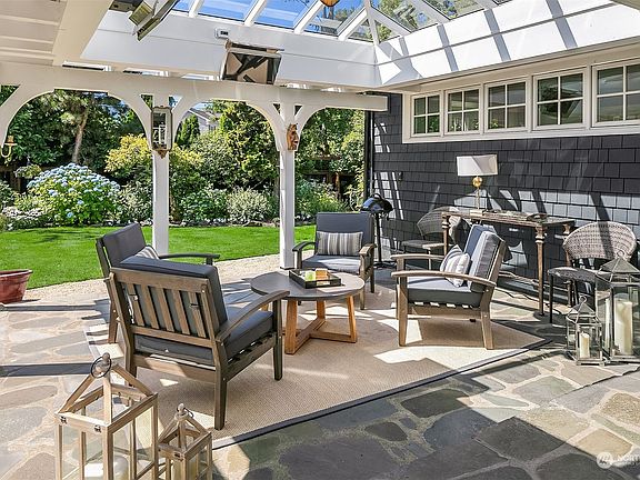 4th image of 8116 Overlake Drive W
