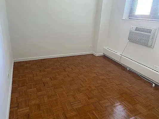 Rented by Solow Realty | media 17