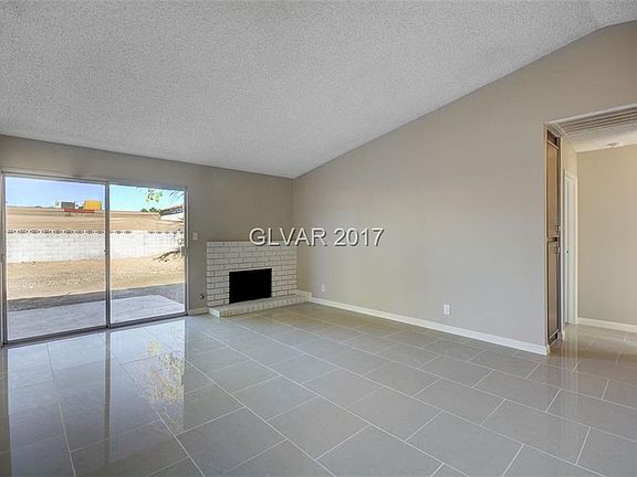 4th image of 3904 Manford Cir