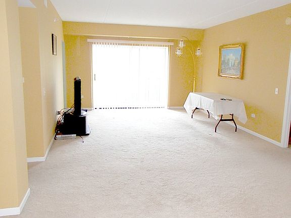 3rd image of 110 N Milwaukee Ave APT 505