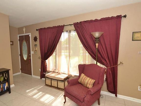 2nd image of 1311 Corbett Ln