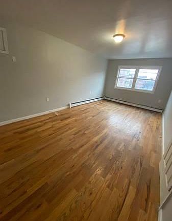 2nd image of 727 E 215th St #2E