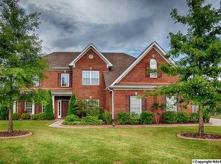 7003 Oak Creek Cir SE, Owens Cross Roads, AL 35763